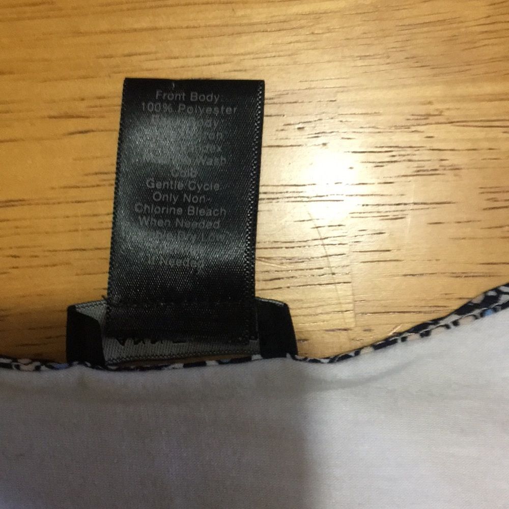 Ann Taylor - Picture 3 of 4